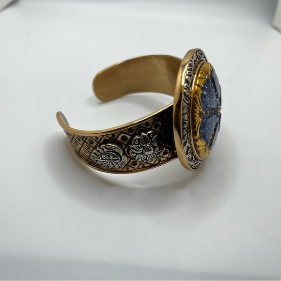 Amy Kahn‎ Russell Mixed Metal Bronze Finish Blue Round Medallion Cuff Bracelet - Picture 9 of 12
